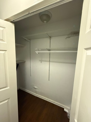 Penderie (Walk-in) - 575A 90E Avenue, Montréal (Lasalle), QC - Indoor With Storage