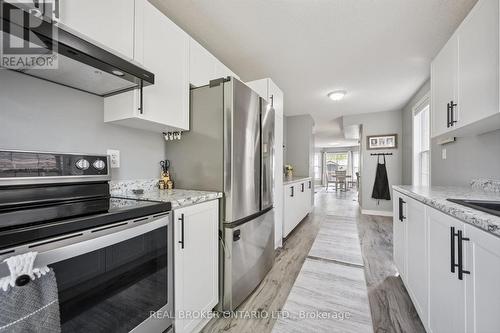 Galley Kitchen - 511 Dansbury Drive, Waterloo, ON - Indoor Photo Showing Kitchen With Upgraded Kitchen
