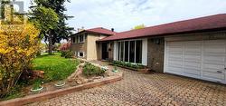 21 PEGASUS TRAIL Toronto, ON M1G 3N3