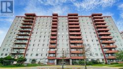 410 - 100 LOTHERTON PATHWAY Toronto, ON M6B 2G8