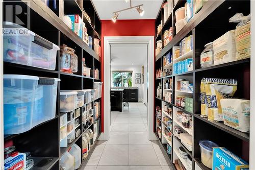 View of storage - 404 Mountain Brow Boulevard E, Hamilton, ON - Indoor