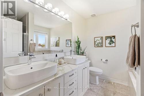 5PC En-Suite Bath in Primary Bedroom - 278 Kiwanis Court, Ottawa, ON - Indoor Photo Showing Bathroom