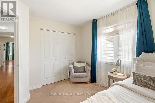 278 Kiwanis Court, Ottawa, ON - Indoor Photo Showing Bedroom