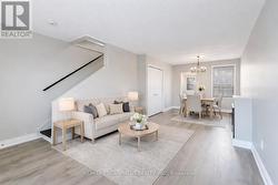 187 BARTON STREET W  Hamilton, ON L8R 2H3