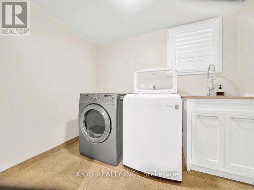16 Glennie Court, Cambridge, ON - Indoor Photo Showing Laundry Room