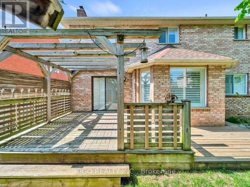 16 Glennie Court, Cambridge, ON - Outdoor