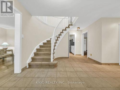 16 Glennie Court, Cambridge, ON - Indoor Photo Showing Other Room