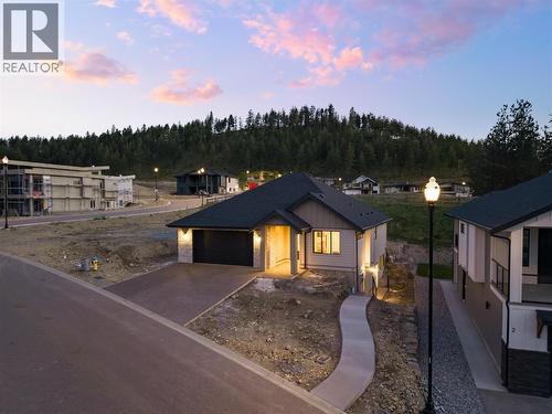 2125 Montenegro Drive, Kelowna, BC - Outdoor