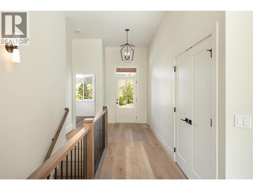2125 Montenegro Drive, Kelowna, BC - Indoor Photo Showing Other Room