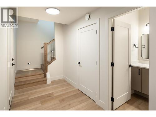 2125 Montenegro Drive, Kelowna, BC - Indoor Photo Showing Other Room