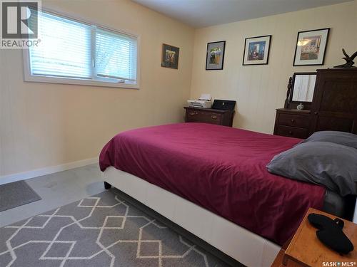 205 Warwick Street, Neville, SK - Indoor Photo Showing Bedroom