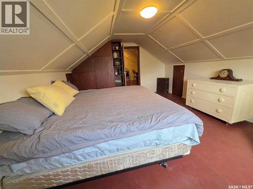 205 Warwick Street, Neville, SK - Indoor Photo Showing Bedroom
