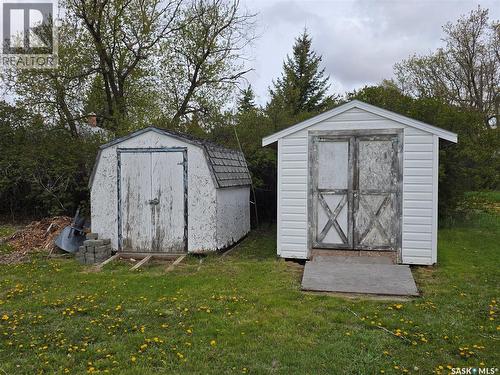 205 Warwick Street, Neville, SK - Outdoor