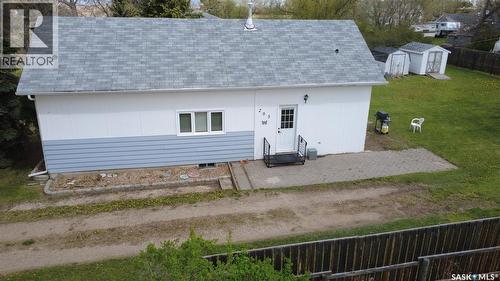 205 Warwick Street, Neville, SK - Outdoor