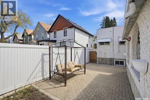 721 H Avenue S, Saskatoon, SK - Outdoor
