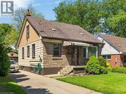 16 BRODICK Street  Hamilton, ON L8S 3E4