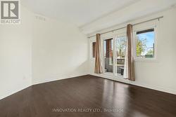 Spacious Living Room - 