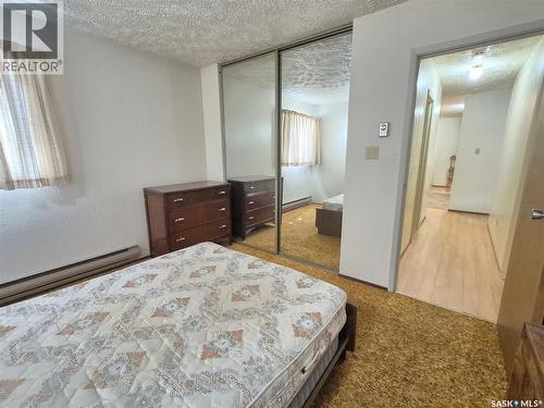 16 228 3Rd Street, Weyburn, SK - Indoor Photo Showing Bedroom