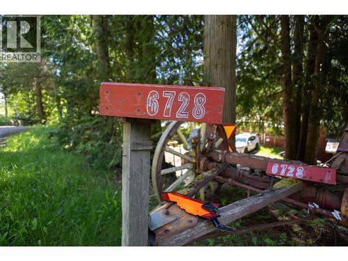 6728 3A Highway, Nelson, BC - Outdoor