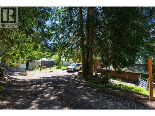 6728 3A Highway, Nelson, BC - Outdoor