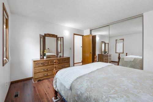 140 Tallman Street, Winnipeg, MB - Indoor Photo Showing Bedroom