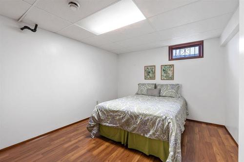 140 Tallman Street, Winnipeg, MB - Indoor Photo Showing Bedroom