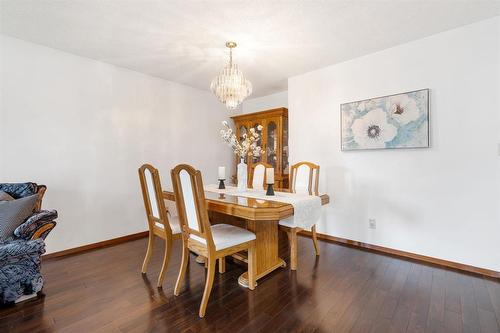 140 Tallman Street, Winnipeg, MB - Indoor Photo Showing Dining Room