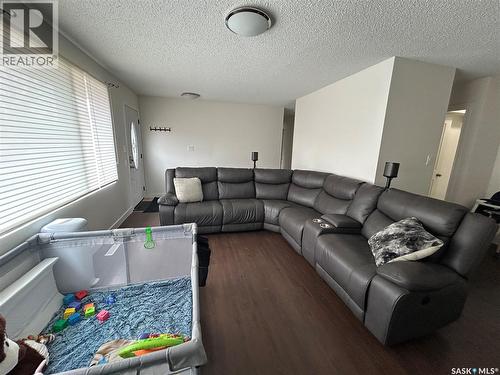 2616 Clarence Avenue S, Saskatoon, SK - Indoor Photo Showing Living Room