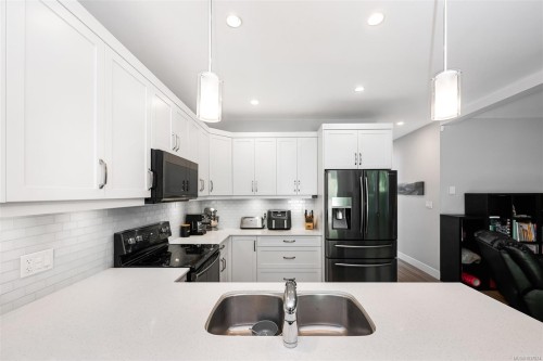 2142 Winfield Dr, Sooke, BC 