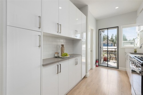 #405-3351 Luxton Rd, Langford, BC 