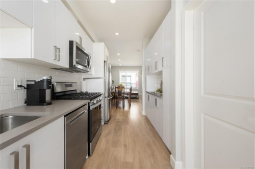 #405-3351 Luxton Rd, Langford, BC 