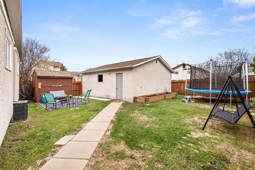 79 Riverstone Rd, Winnipeg, MB 