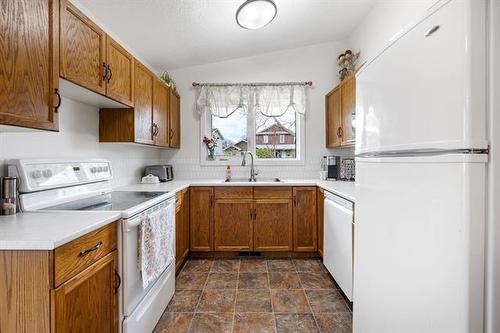 79 Riverstone Rd, Winnipeg, MB 