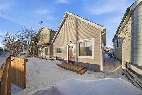 1199 Selkirk AVE  Winnipeg, MB R2X 0C6