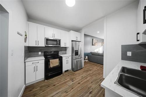 1199 Selkirk Ave, Winnipeg, MB 
