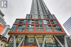 1502 - 108 PETER STREET Toronto, ON M5V 0W2