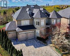 37 FRYBROOK CRESCENT Richmond Hill, ON L4B 4B9