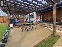 1301 W AVENUE N  Saskatoon, SK S7L 3J2