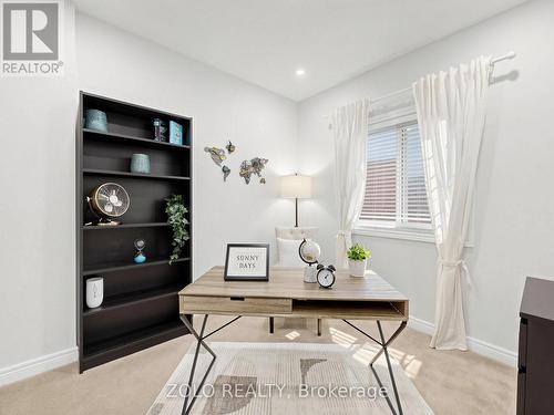 70 Doon Mills Drive, Kitchener, ON - Indoor