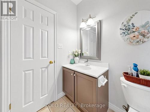 70 Doon Mills Drive, Kitchener, ON - Indoor Photo Showing Bathroom