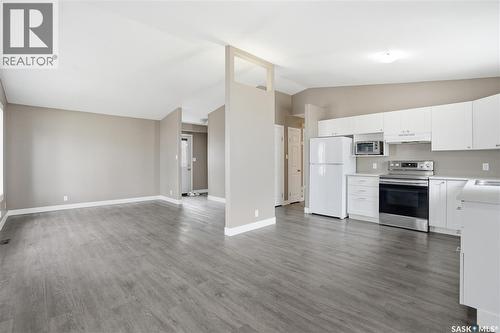 330B X Avenue S, Saskatoon, SK - Indoor Photo Showing Kitchen