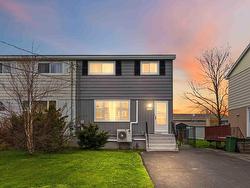 33 Huntingdon Drive Cole Harbour, NS B2V 1V9
