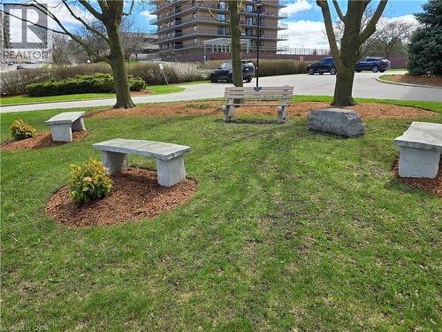 45 Westmount Road N Unit# 202, Waterloo, ON - Outdoor