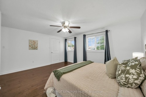 2479 Grindstone Court, Mississauga, ON - Indoor Photo Showing Bedroom