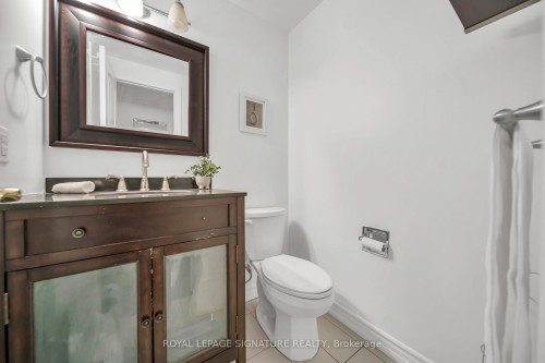2479 Grindstone Court, Mississauga, ON - Indoor Photo Showing Bathroom