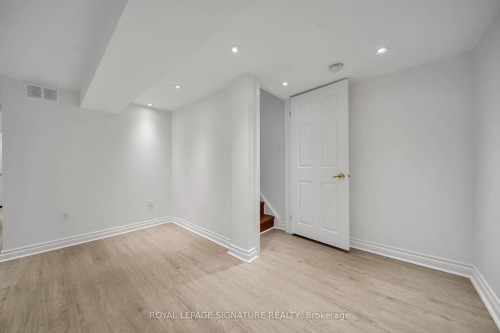 2479 Grindstone Court, Mississauga, ON - Indoor Photo Showing Other Room