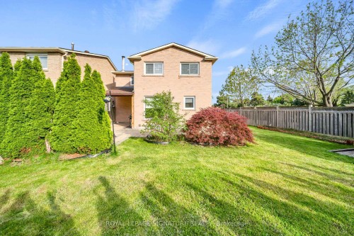 2479 Grindstone Court, Mississauga, ON - Outdoor