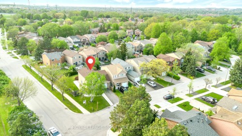 2479 Grindstone Court, Mississauga, ON - Outdoor With View