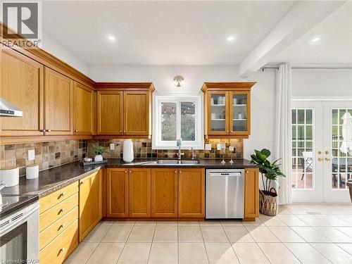 70 Doon Mills Drive, Kitchener, ON - Indoor Photo Showing Kitchen With Double Sink