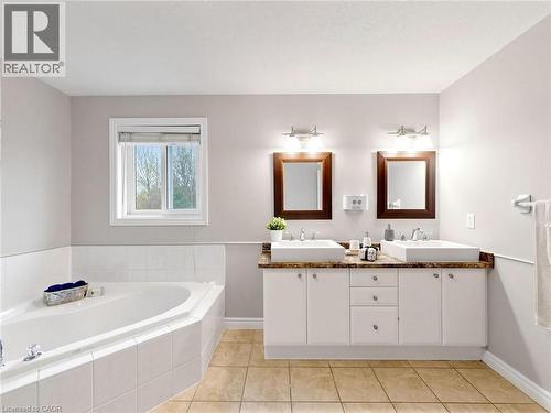 70 Doon Mills Drive, Kitchener, ON - Indoor Photo Showing Bathroom